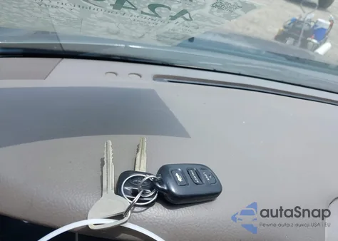 2002 Toyota Camry Le из США, поврежденный, VIN JTDBE32K920007008